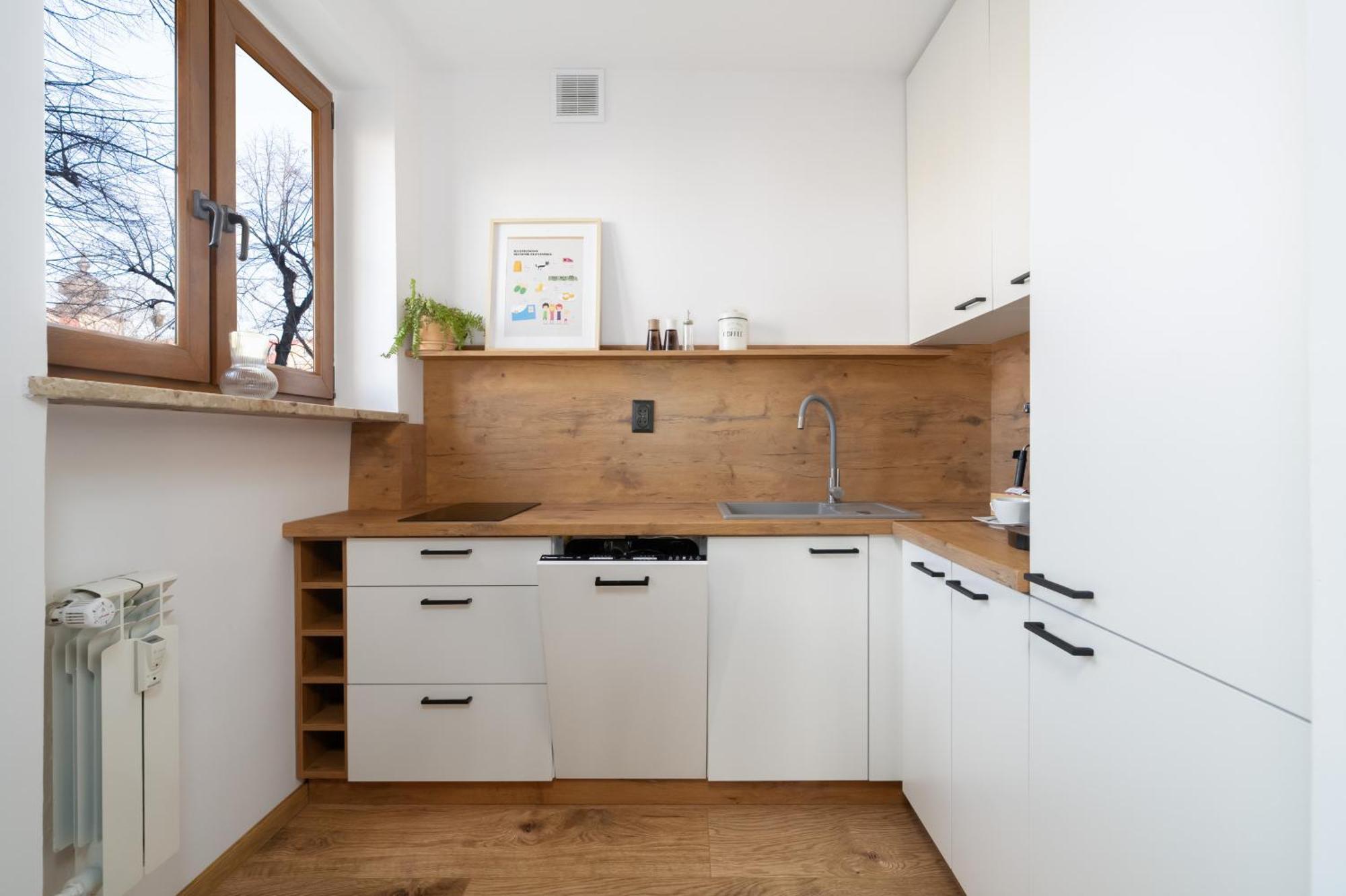 Comfortable Two-bedroom By Renters Leilighet *